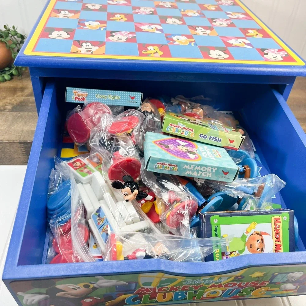 Disney Mickey Mouse Clubhouse Game House w/8 Games‎ Mickey and Goofy Pieces